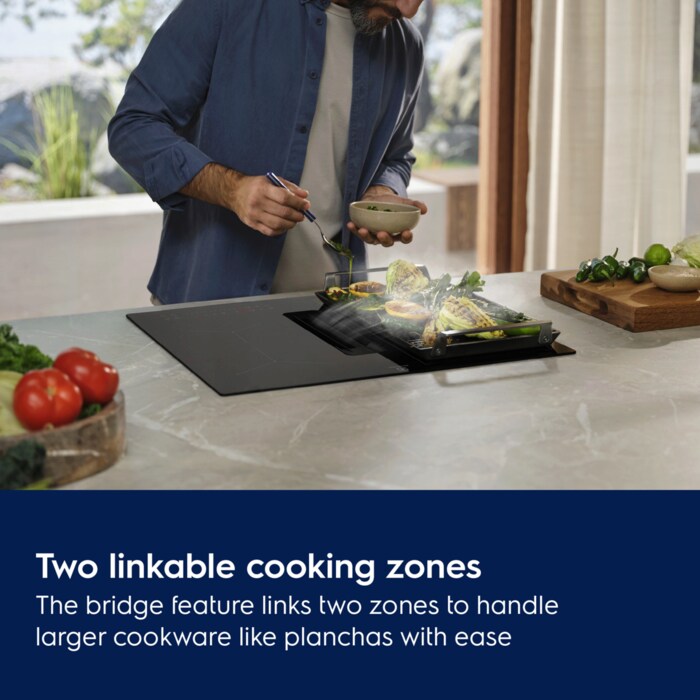 Two linkable cooking zones. The bridge feature links two zones to handle larger cookware like planchas with ease